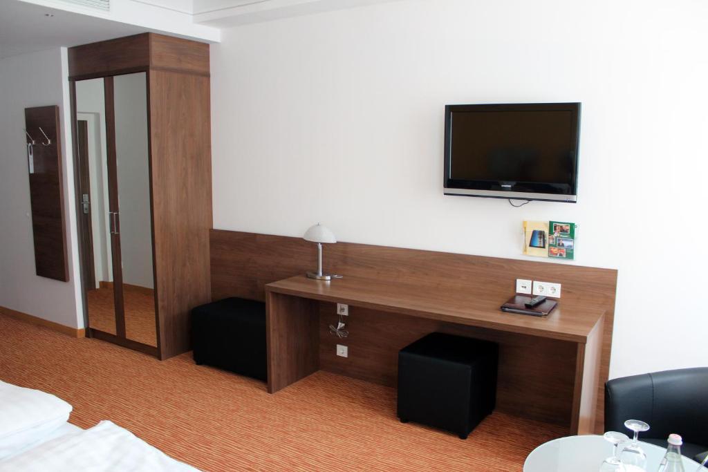 Altstadthotel Arch Регенсбург Стая снимка