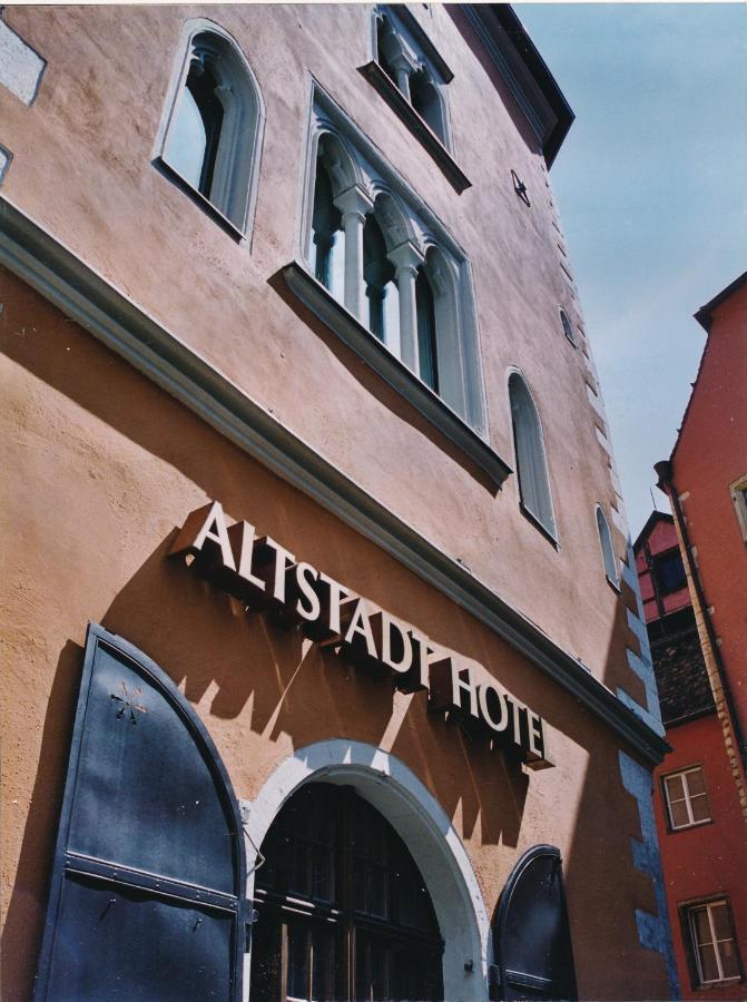 Altstadthotel Arch Регенсбург Екстериор снимка