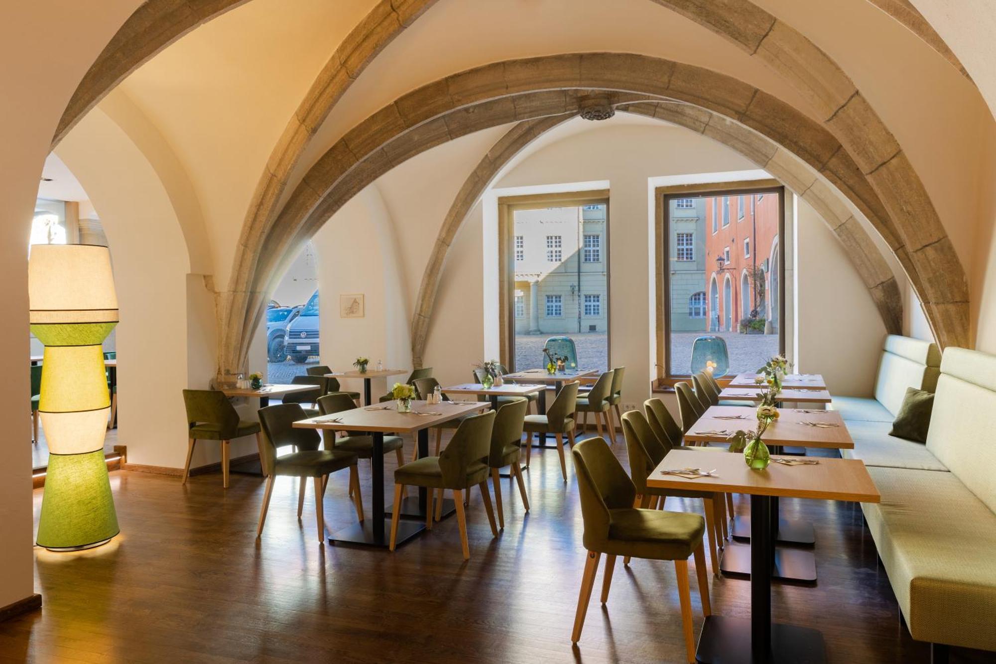Altstadthotel Arch Регенсбург Екстериор снимка