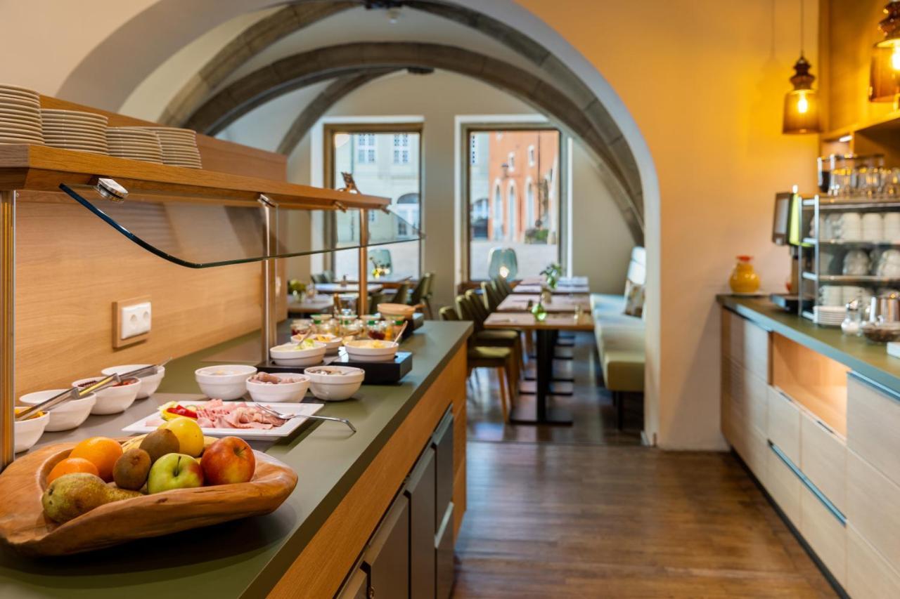 Altstadthotel Arch Регенсбург Екстериор снимка