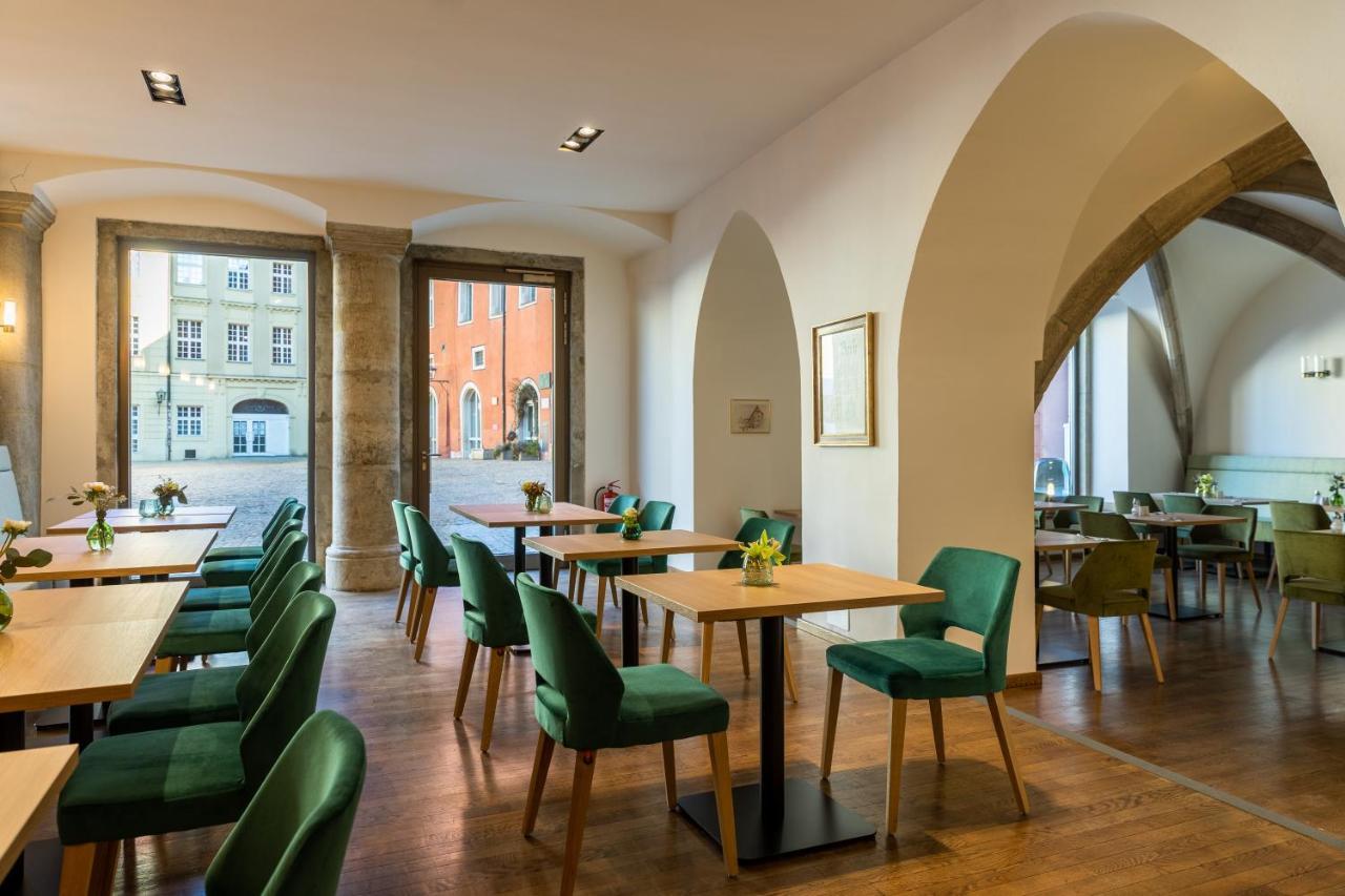 Altstadthotel Arch Регенсбург Екстериор снимка