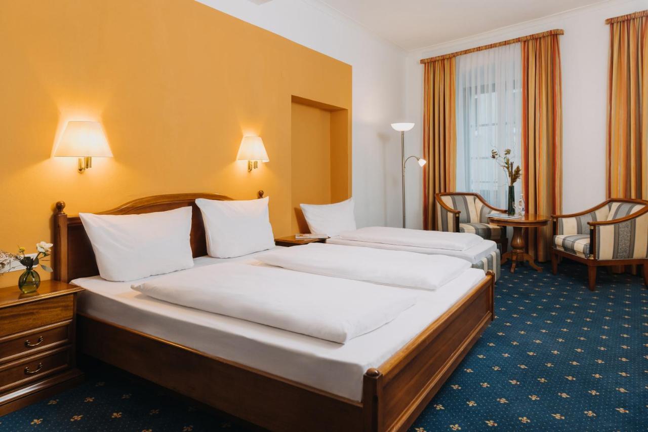 Altstadthotel Arch Регенсбург Екстериор снимка