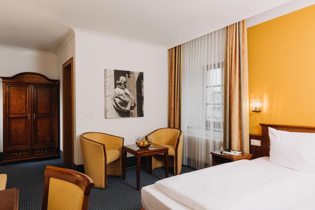 Altstadthotel Arch Регенсбург Екстериор снимка