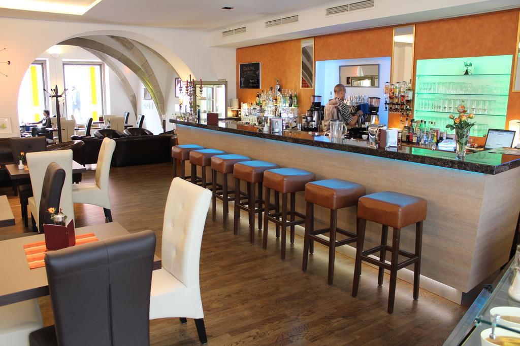 Altstadthotel Arch Регенсбург Екстериор снимка